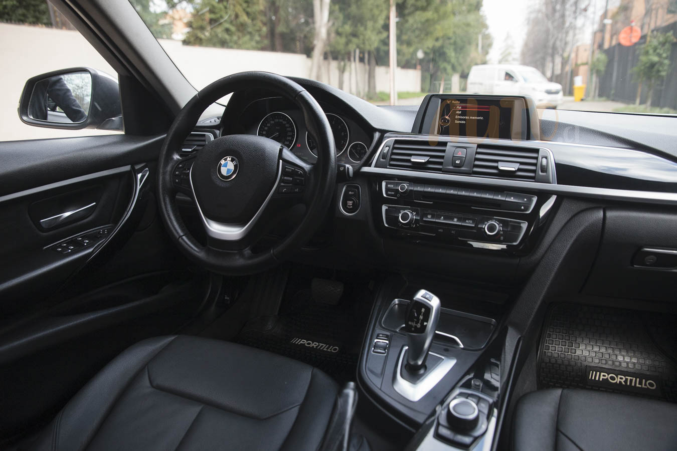 BMW 318I — foto 18 de 19