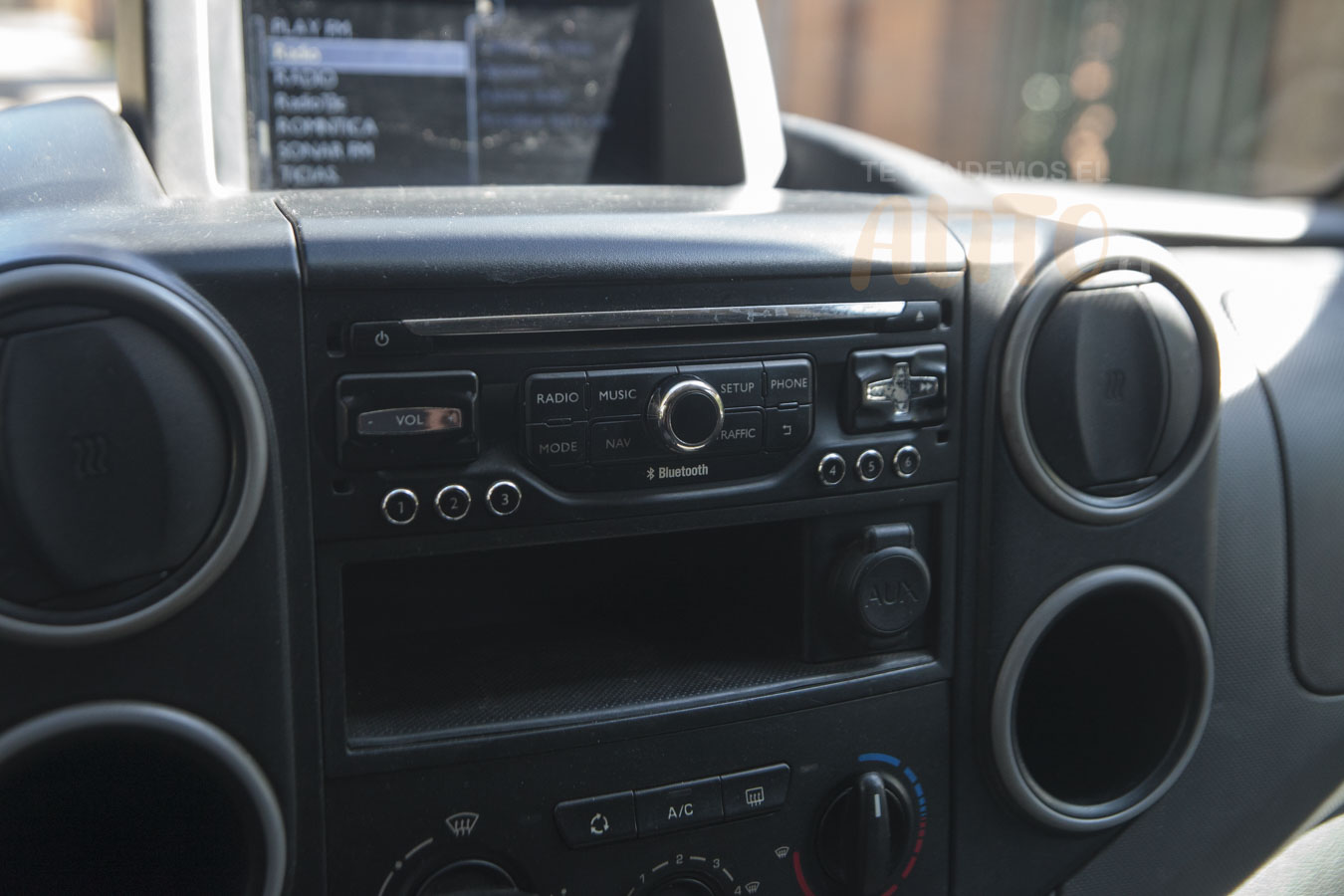 Peugeot Partner — foto 11 de 15