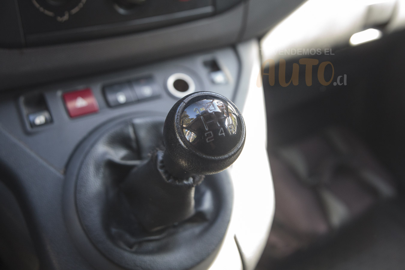 Peugeot Partner — foto 14 de 15