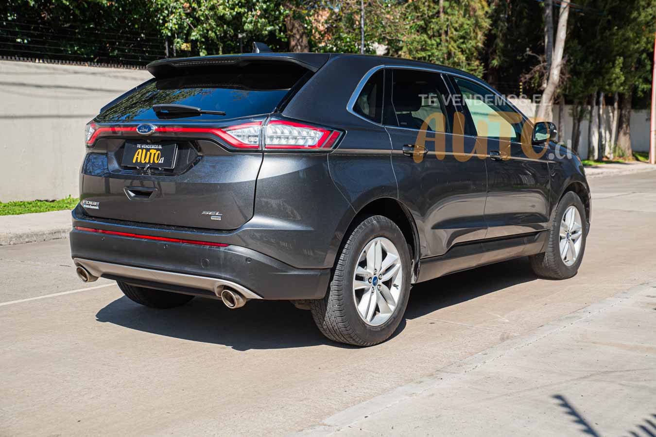 Ford Edge — foto 4 de 19