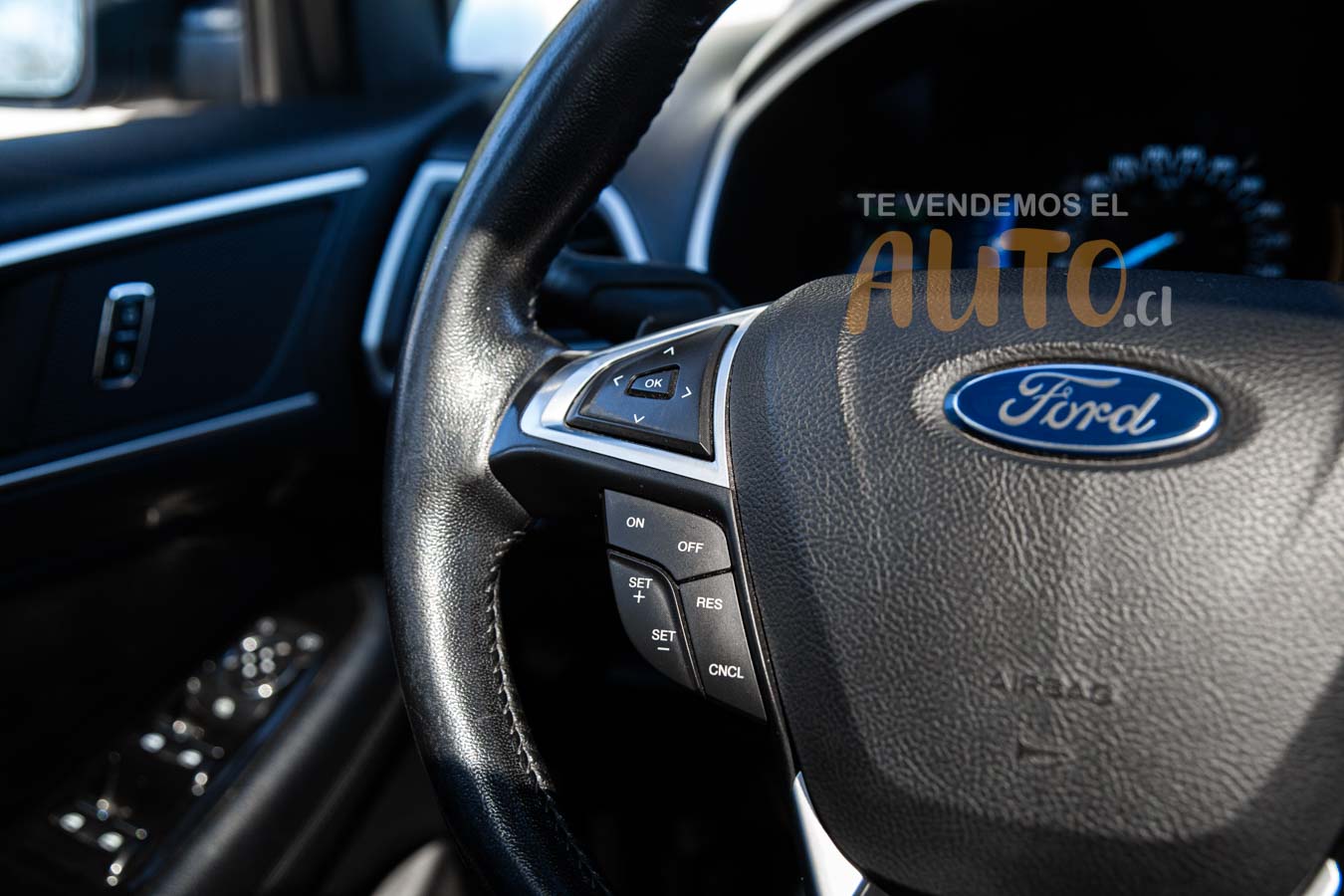 Ford Edge — foto 18 de 19