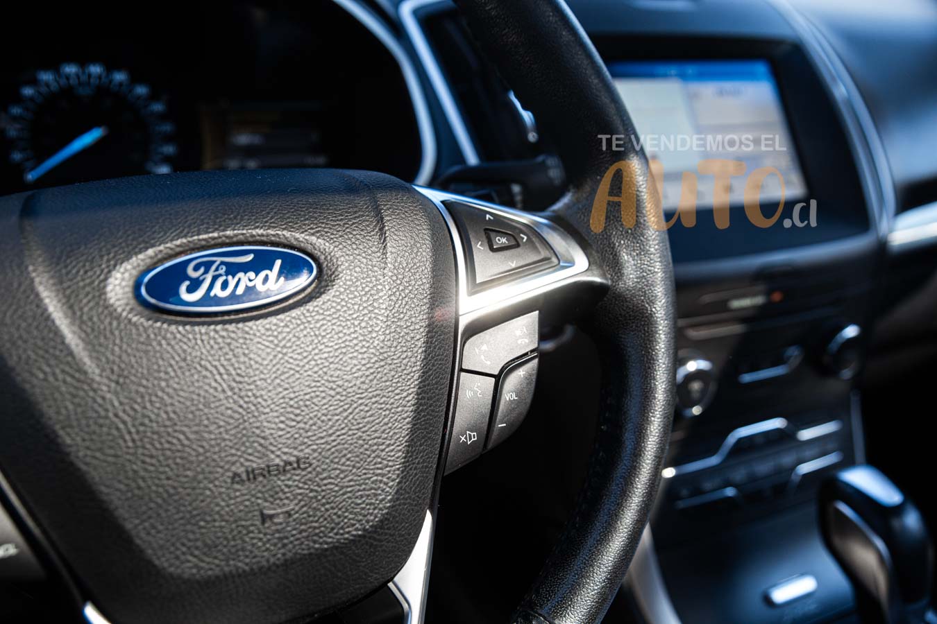 Ford Edge — foto 19 de 19