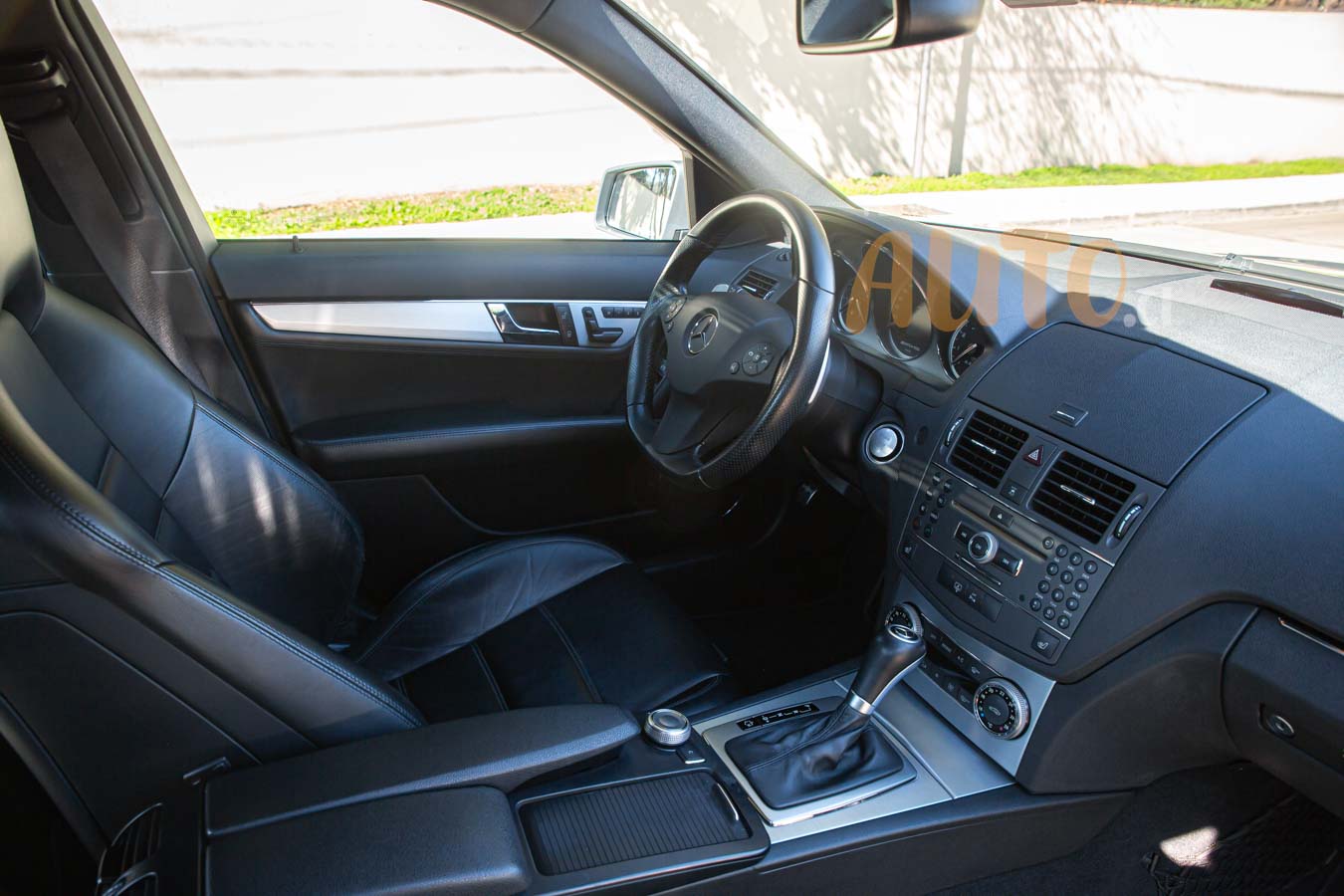 Mercedes-Benz C63 — foto 7 de 21