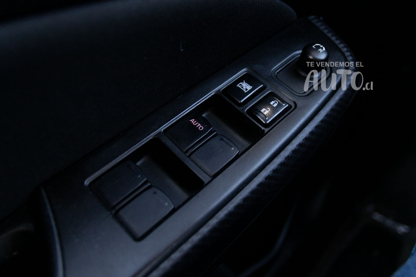 Suzuki Swift — foto 12 de 13
