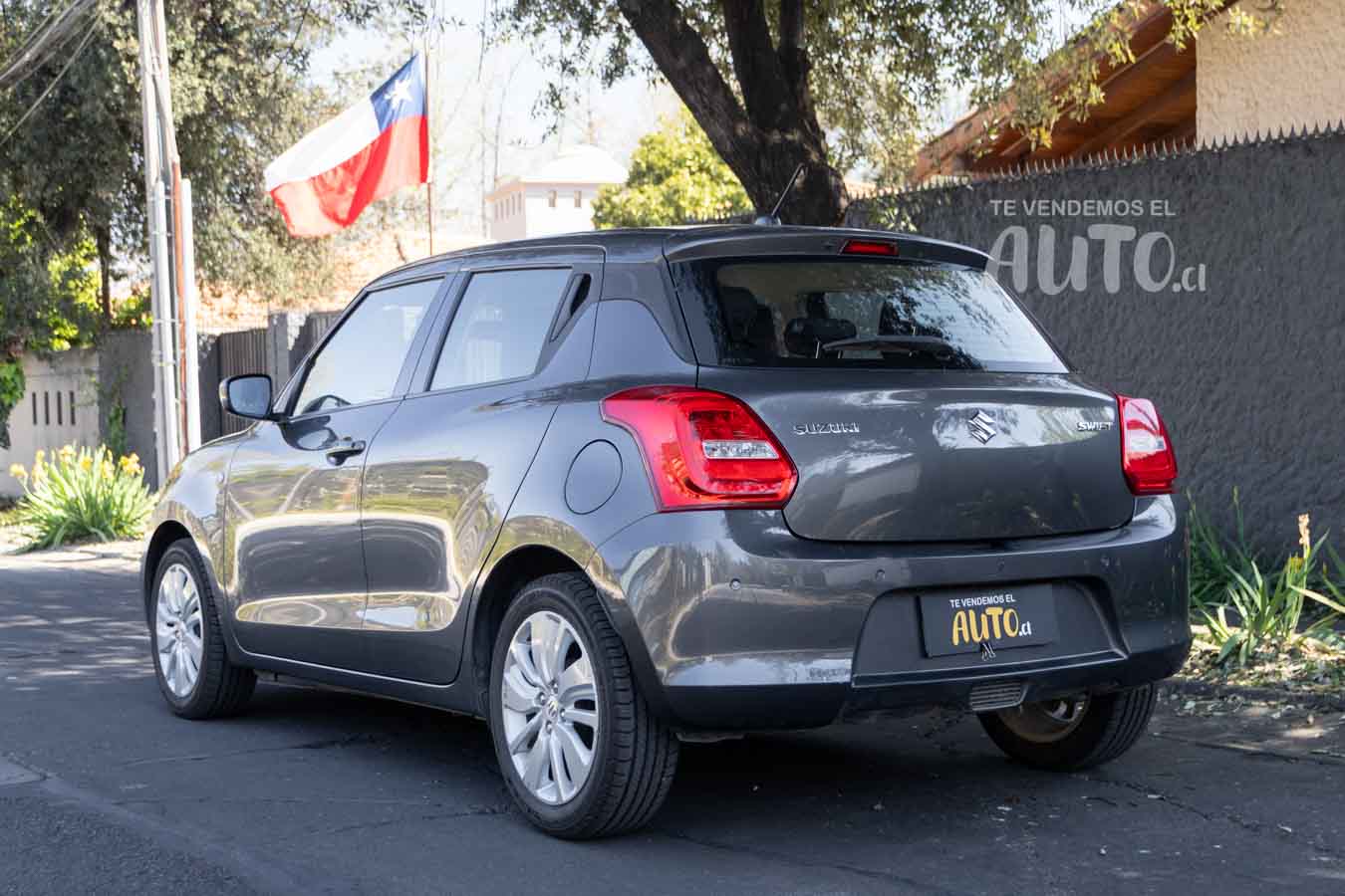 Suzuki Swift — foto 3 de 15