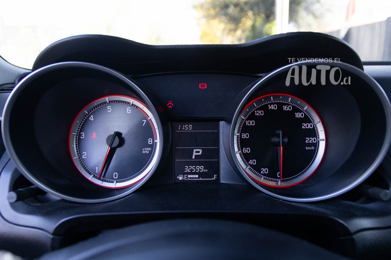 Suzuki Swift — foto 7 de 15