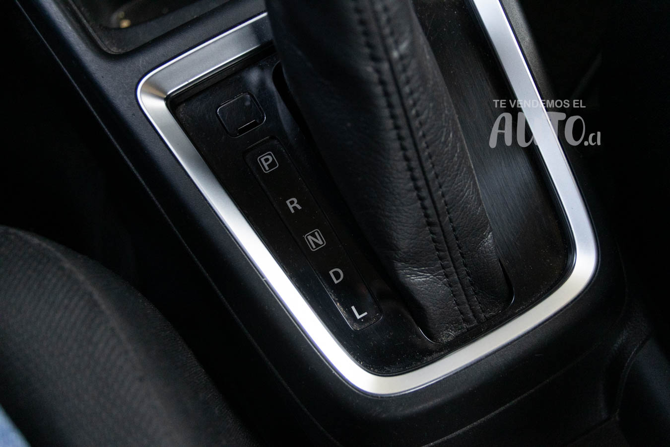 Suzuki Swift — foto 12 de 15