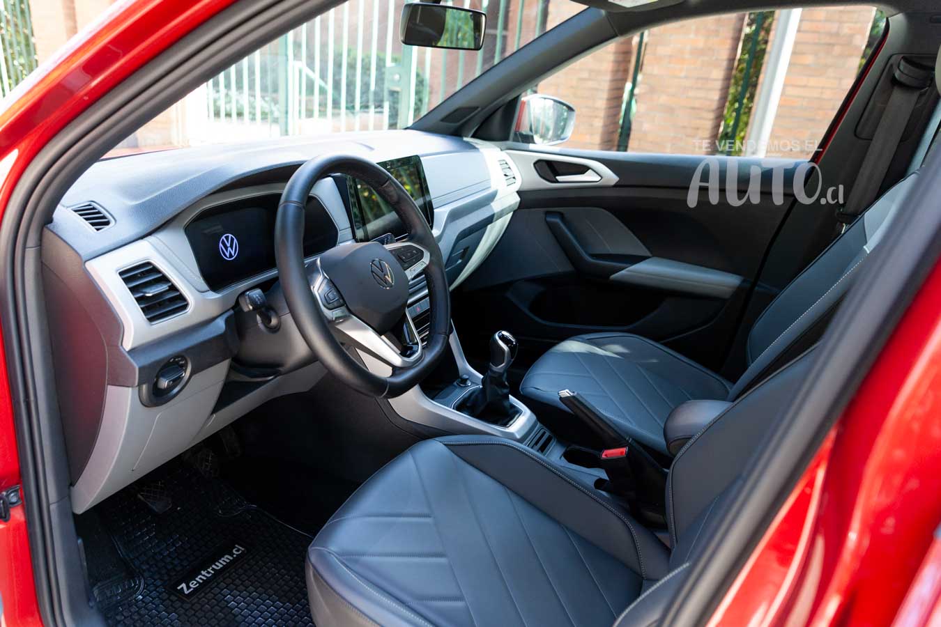 Volkswagen T-Cross — foto 7 de 17