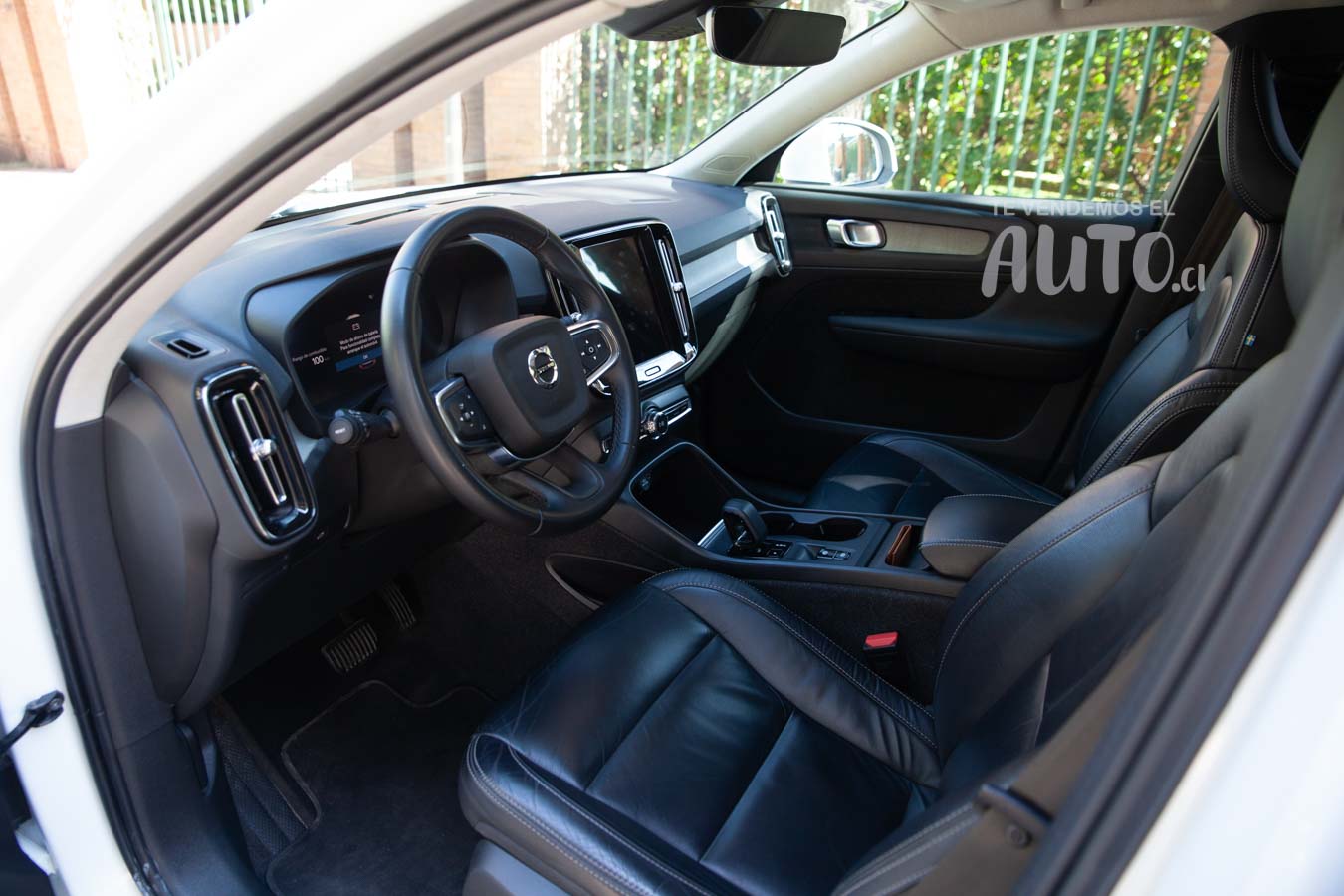 Volvo XC40 — foto 7 de 17