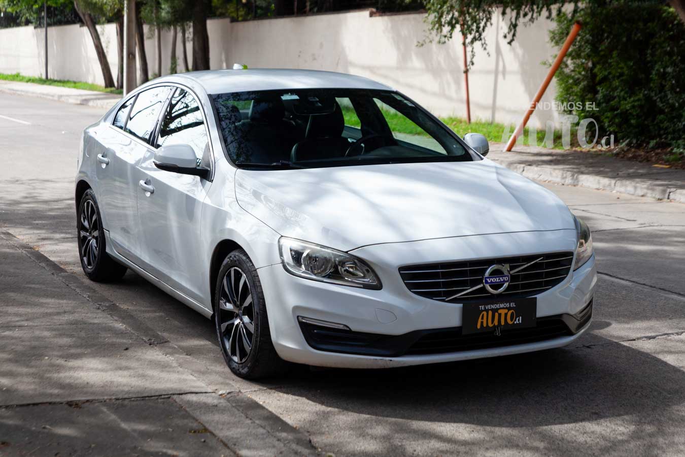 Volvo S60 — foto 6 de 18