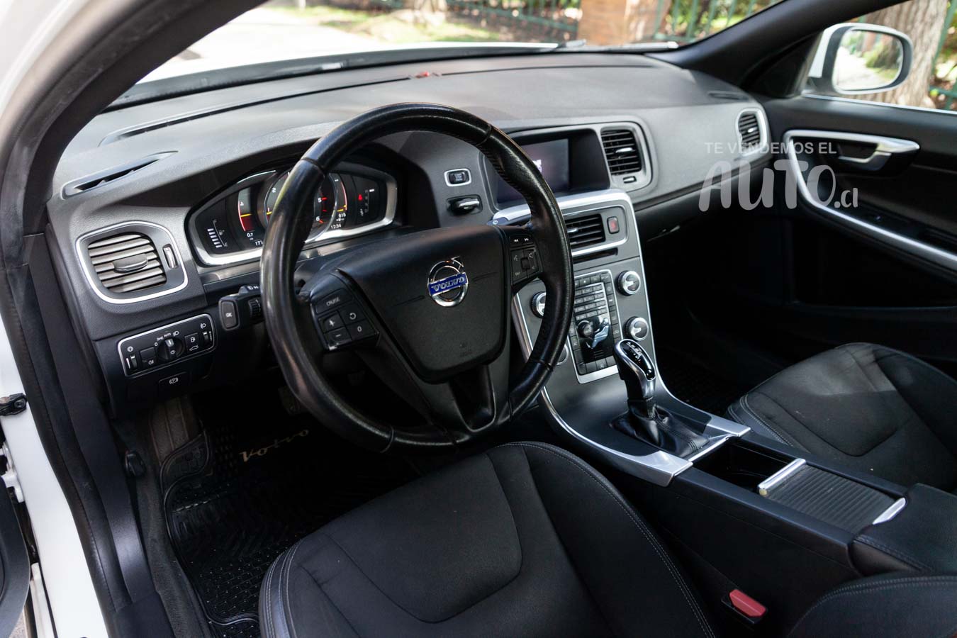 Volvo S60 — foto 7 de 18