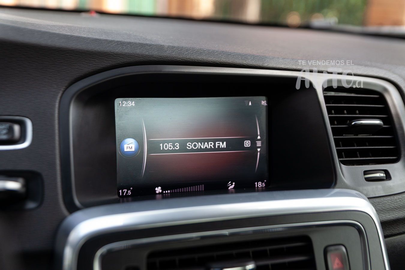 Volvo S60 — foto 12 de 18