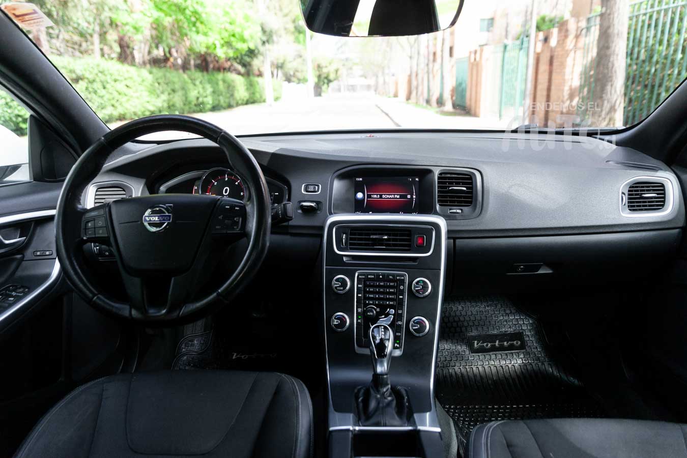 Volvo S60 — foto 16 de 18