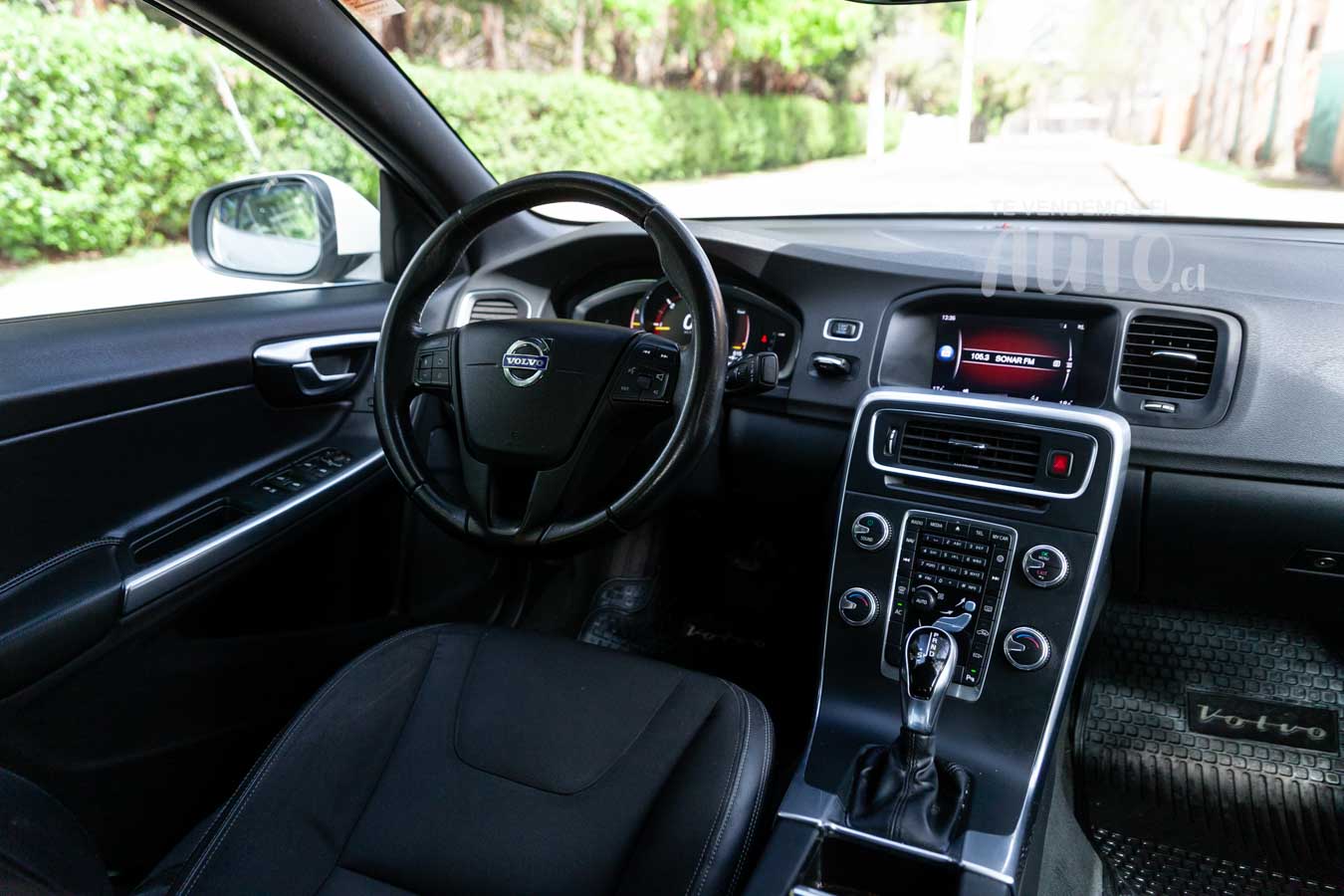 Volvo S60 — foto 17 de 18