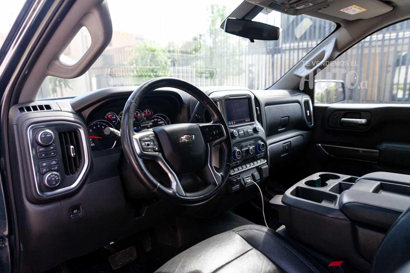 Chevrolet Silverado — foto 7 de 20