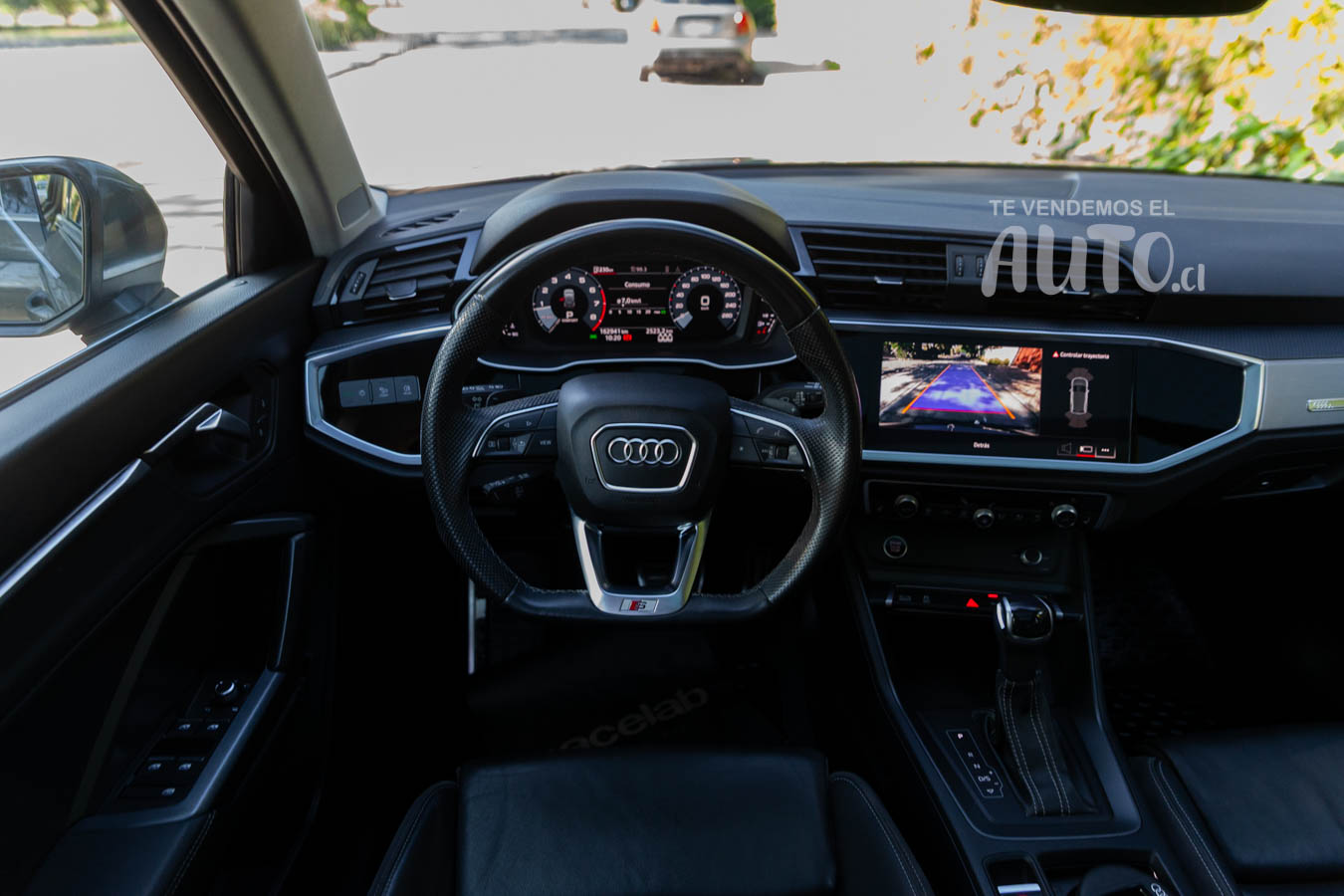 Audi Q3 — foto 18 de 20