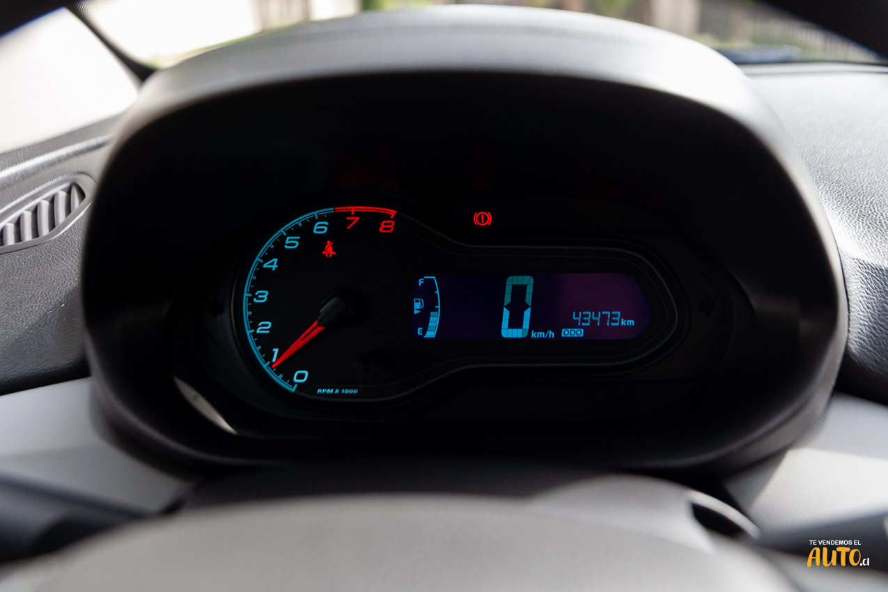Chevrolet Onix — foto 8 de 16