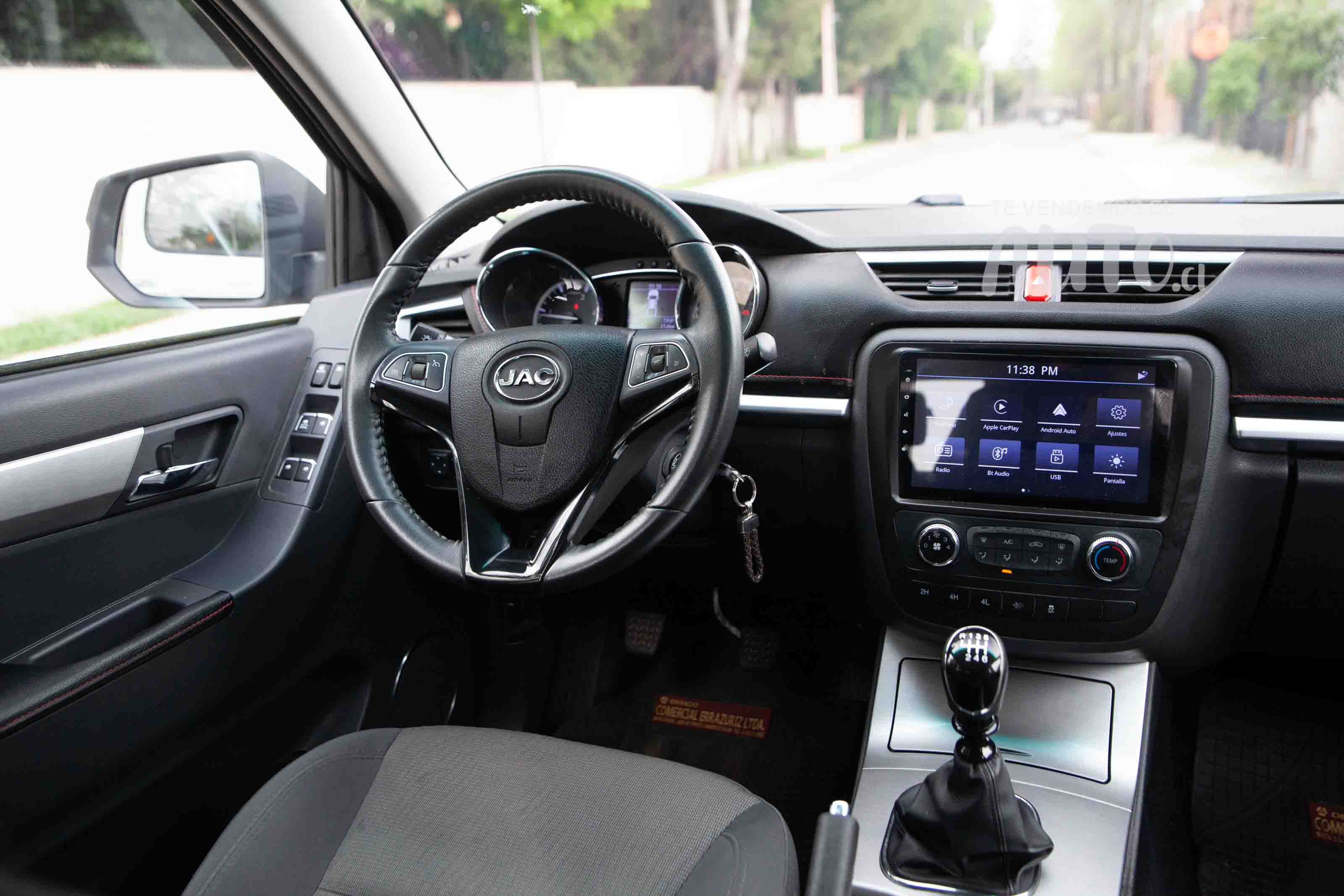 JAC T8 — foto 17 de 18