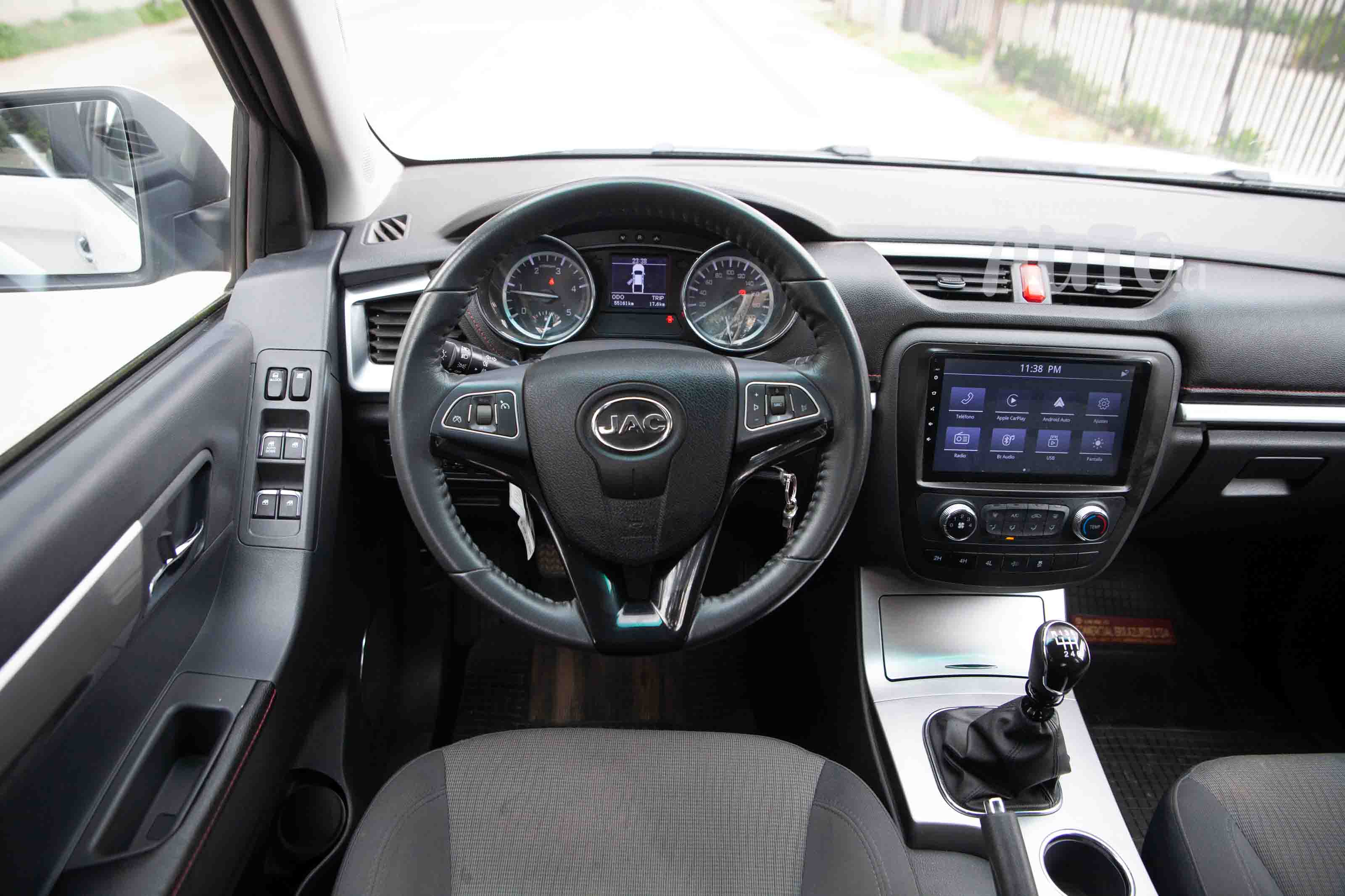 JAC T8 — foto 18 de 18